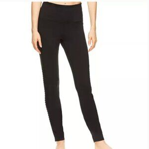 Athletic Leggings with Side Pockets and Contrast Leg Meshing, size Medium